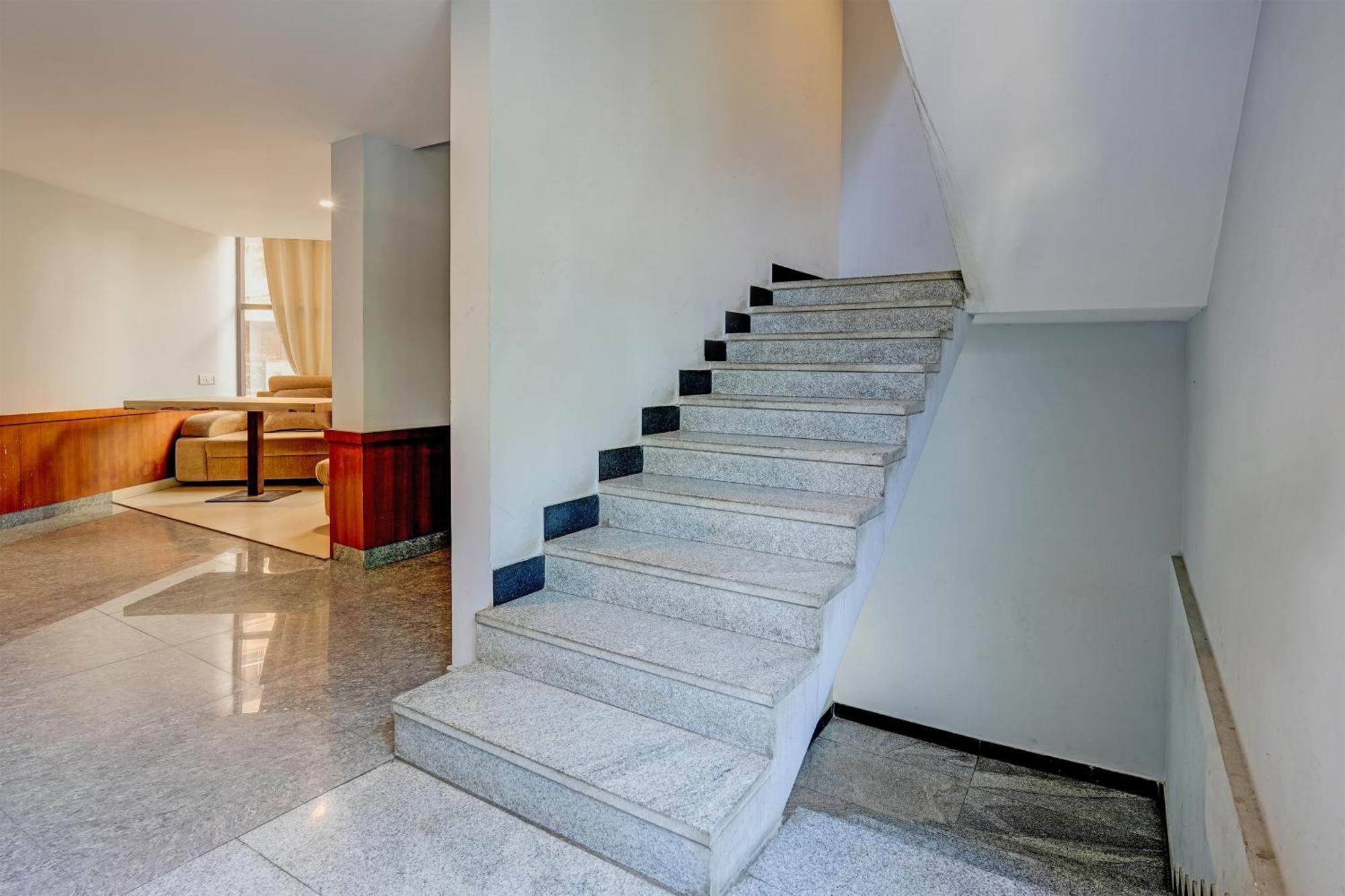 Hotel O V3R Residency Бангалор Экстерьер фото